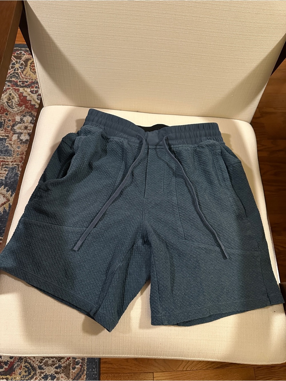 Lululemon sweat shorts size small blue